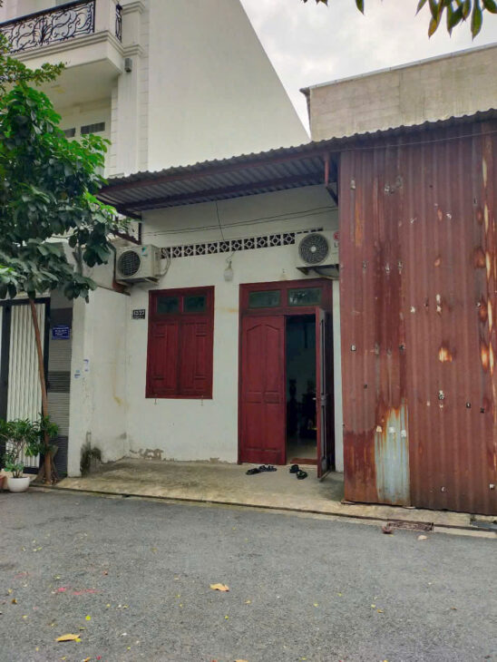 NHÀ XƯỞNG (9.8×16.5) HẺM 7M TÂN CHÁNH HIỆP 16, QUẬN 12 FULL THỔ CƯ – KHU NHÀ LẦU ĐẸP!