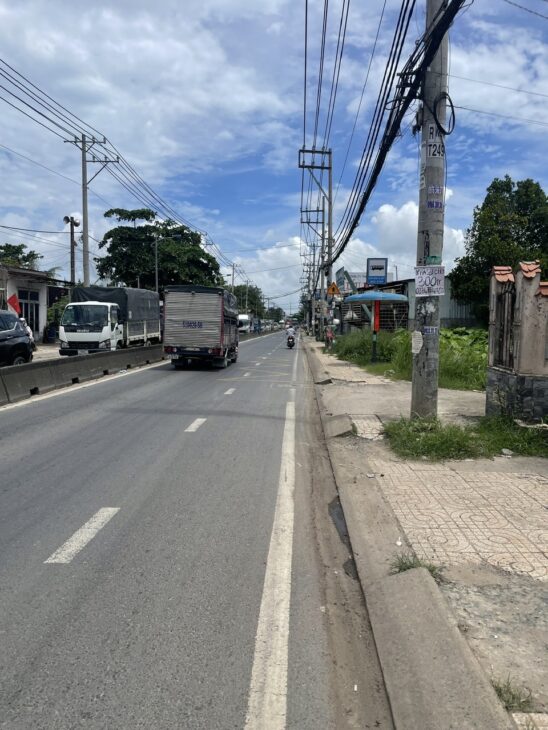 Bán đất 2 mặt tiền 33x77m giá 12 triệu/m2 Đường Nguyễn Văn Bứa