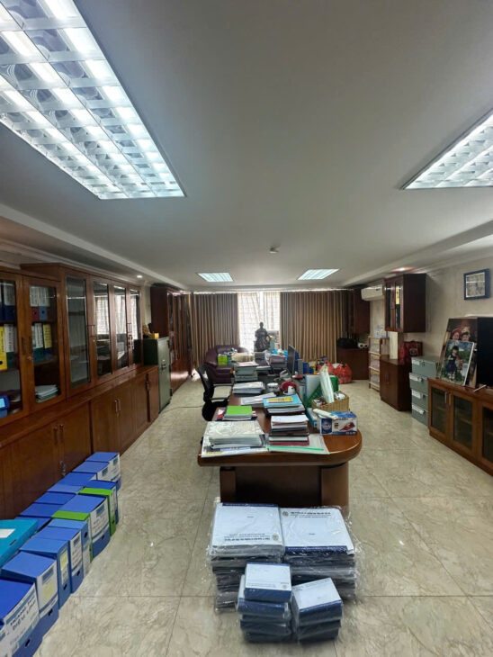 Chính chủ bán toà nhà KĐT Trung Yên. DT 99m x 8 tầng. MT 7,2m. Có hầm. Giá 51 tỷ. LH: 0964769634