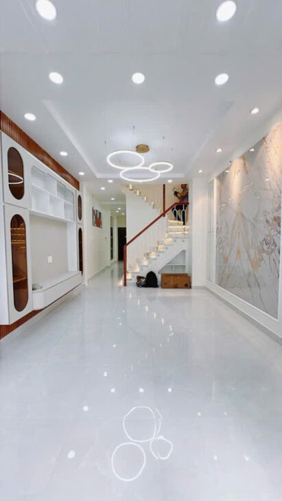 SÁT MẶT TIỀN TÂN MỸ QUẸO CÁI TỚI PHÚ MỸ HƯNG Q7 DIỆN TÍCH NGANG 3,8 DÀI 17 ĐÚC BÊ TÔNG CÓ 5