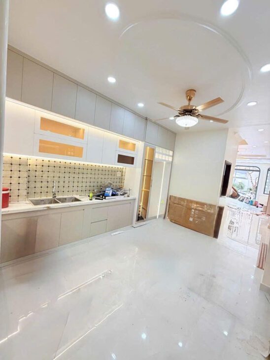 SÁT MẶT TIỀN TÂN MỸ QUẸO CÁI TỚI PHÚ MỸ HƯNG Q7 DIỆN TÍCH NGANG 3,8 DÀI 17 ĐÚC BÊ TÔNG CÓ 5