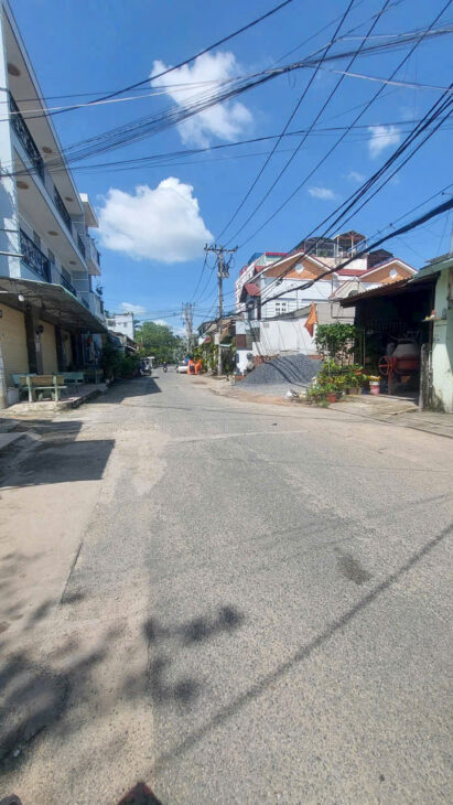 LÔ ĐẤT VÀNG (5×30) NGUYỄN VĂN QUÁ KẾ BÊN NHÀ HÀNG ĐÔNG PHƯƠNG – ĐƯỜNG 10M