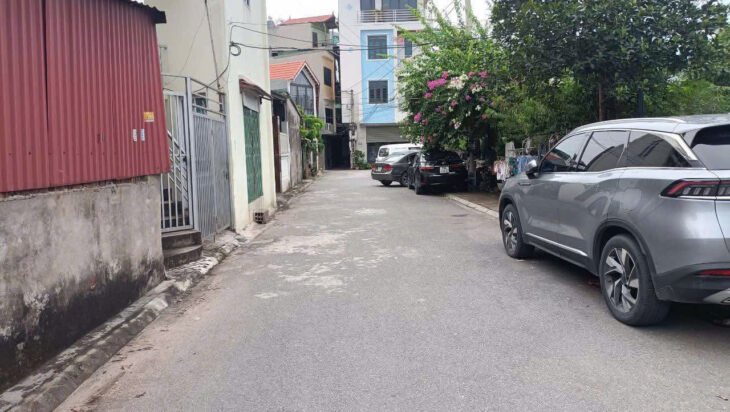 Cần bán 43.8 m2 đất Trâu Quỳ, giá chỉ 4.5 tỷ, liên hệ 0985865658