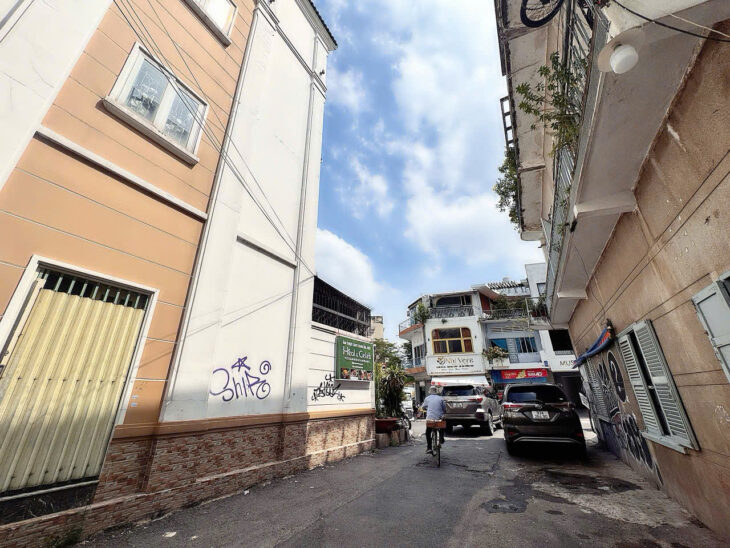 BÁN NHÀ MẶT TIỀN Đ.NGUYỄN VĂN NGUYỄN, QUẬN 1 – VIEW SÔNG HOÀNG SA SIÊU ĐẸP – GIANG GIANG:0901611116