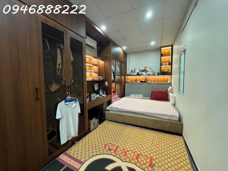 Bán nhà 2 tầng mặt đường Hoàng Ngọc Phách – Quán Nam vị trí cực đẹp