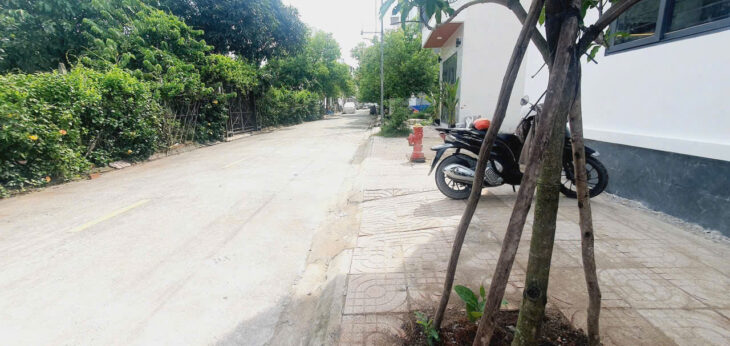 CĂN NHÀ VƯỜN (8.4×42) LÔ GÓC 2MT BỜ KÈ THẠNH XUÂN 52 – CHỈ NHỈNH 10 TỶ