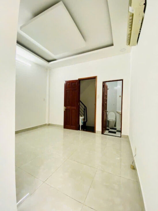 BÁN NHÀ QUẬN 1 – NGUYỄN VĂN CỪ – KHẲNG ĐỊNH ĐẲNG CẤP SỐNG TRUNG TÂM Trệt 3 lầu – 3PN – 4WC riêng