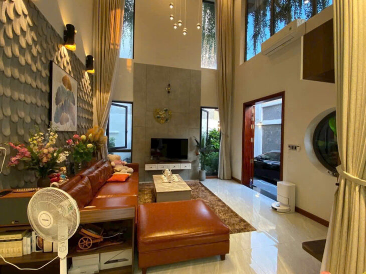 BIỆT THỰ MINI (303M²) SIÊU ĐẸP CÓ HỒ BƠI & SÂN VƯỜN MT THỚI TAM THÔN 14, HÓC MÔN