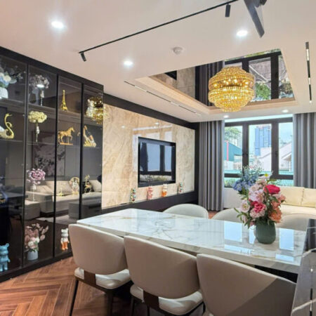 BÁN NHÀ CHÍNH CHỦ ! Xuân Thủy Cầu Giấy gần phố ngõ thông oto 56m x7T nhỉnh 28 Tỷ