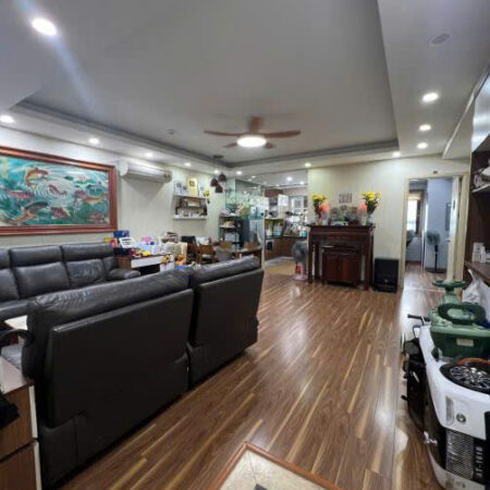 Bán CHCC C37 Bắc Hà. DT 105m, 03 ngủ, SĐCC. Giá 8,2 tỷ. LH: 0964769634