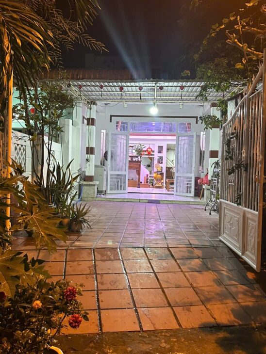 NHÀ VỊ TRÍ ĐẸP – GIÁ TỐT CẦN BÁN NHANH Căn Nhà Cấp 4 Gác Lửng Kiên Cố Tại TP. Hội An, Quảng Nam.
