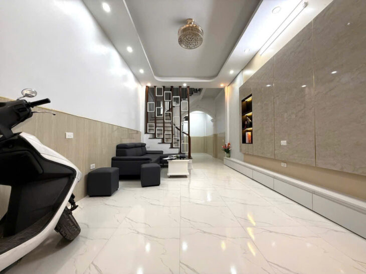 BÁN NHÀ DÂN XÂY ! Xuân Thủy Cầu Giấy lô góc gần phố oto 45m x4t nhỉnh 15 tỷ