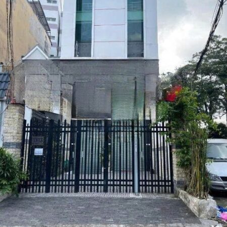 Cho thuê nhà mặt tiền đường Trường Sơn, Phường 15, Quận 10, TP. Hồ Chí Minh