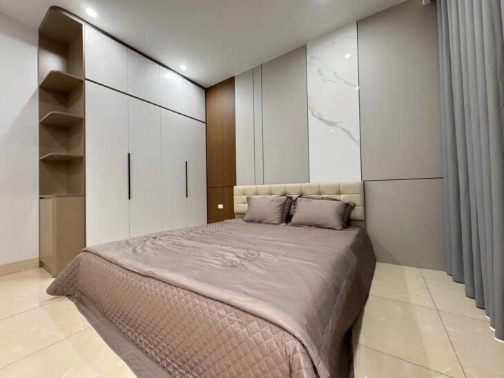 BÁN NHÀ LIÊN KỀ NGAY GẦN CHỢ VĂN LA – HÀ ĐÔNG – DT 50M X 5 TẦNG, MT 5.5M, GIÁ 16.8 tỷ