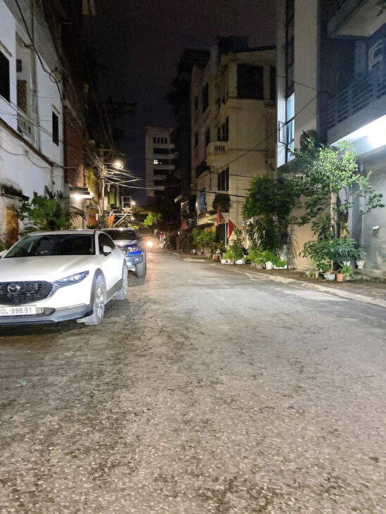 SIÊU HIẾM – BÁN ĐẤT TẶNG NHÀ – KHU CÁN BỘ HÀNG KHÔNG NGUYỄN SƠN ???? ???? 93m², mặt tiền7m,2 mặt