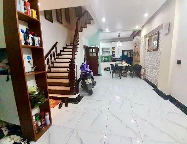 CẦN BÁN NHÀ ĐẸP GARA Ô TÔ TRÁNH KINH DOANH ĐỈNH- 16,9 TỶ, MẶT TIỀN 5M – TRUNG TÂM QUẬN ĐỐNG ĐA