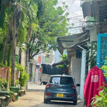 SIÊU PHẨM 3 TẦNG THIẾT KẾ HIỆN ĐẠI SANG TRỌNG – HẺM XE HƠI – KHU PHÂN LÔ – GẦN CHỢ THIẾC – CHỢ TRẦN