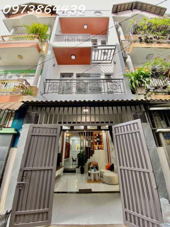 SIÊU PHẨM 3 TẦNG THIẾT KẾ HIỆN ĐẠI SANG TRỌNG – HẺM XE HƠI – KHU PHÂN LÔ – GẦN CHỢ THIẾC – CHỢ TRẦN