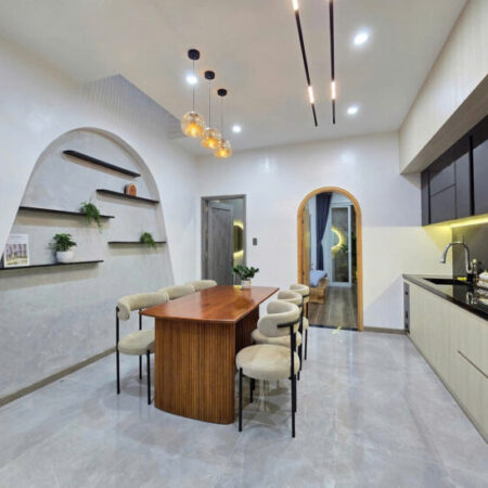 SIÊU ĐẸP, BÁN NHÀ NGUYỄN VĂN CỪ LONG BIÊN, OTO ĐỖ CỔNG , 2 THOÁNG,45M