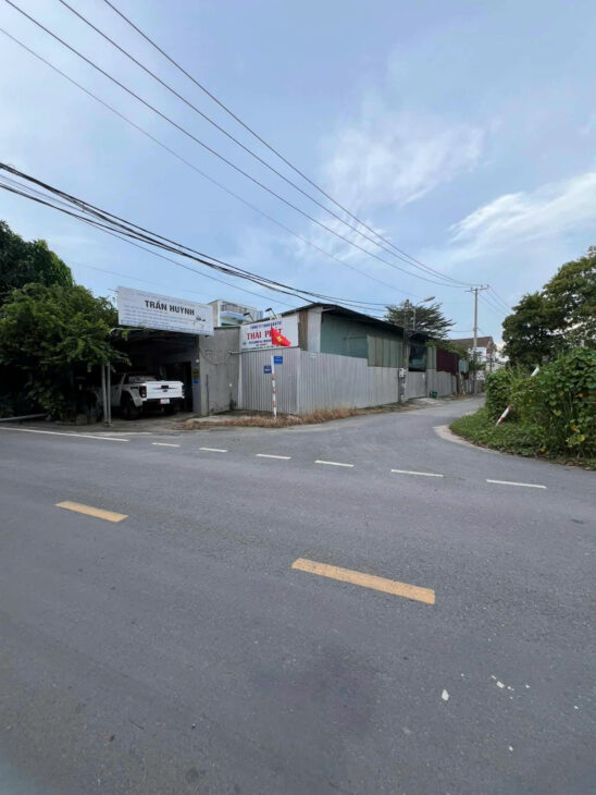 NHÀ + KHO (8×63) DTSD 500M² ĐƯỜNG 6M THÔNG BÙI CÔNG TRỪNG – NHỊ BÌNH 6, HÓC MÔN