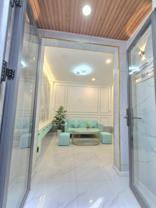 Bán nhà hẻm Đồng Đen, phường 14, Tân Bình – Nhà mới đẹp, sát mặt tiền đường, giá tốt