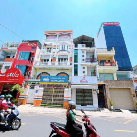 Bán nhà mặt tiền đường Tân Quý, phường Tân Quý Tân Phú, gần Aeon Mall, kinh doanh sầm uất