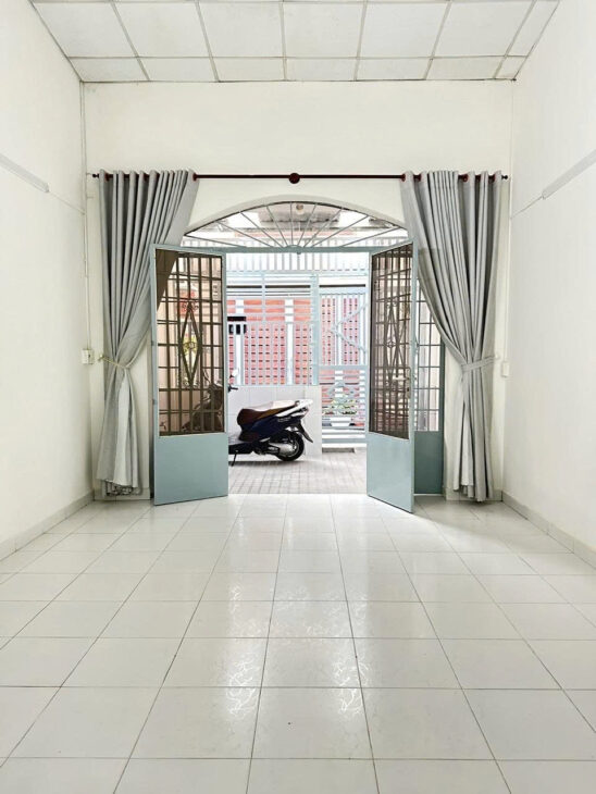 Bán nhà hxh Trần Thị Trọng, phường 15, quận Tân Bình gần nhà ga T3, 4 x 16m