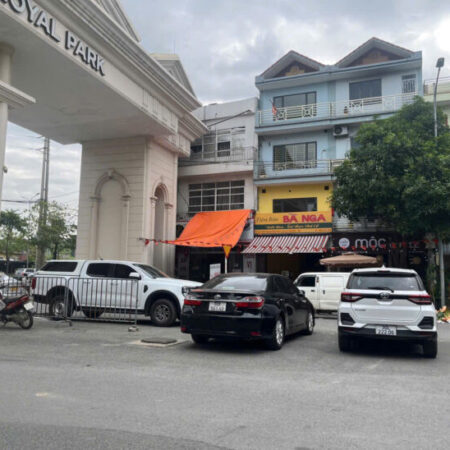 ĐẤT ĐẸP KIM CHUNG – MẶT TIỀN RỘNG – OTO TRÁNH THÔNG TỨ TUNG – SÁT KĐT HINDO ROYAL PARK, GÍA ĐẦU TƯ.