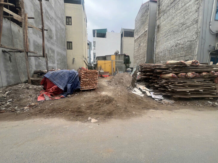 ĐẤT ĐẸP KIM CHUNG – MẶT TIỀN RỘNG – OTO TRÁNH THÔNG TỨ TUNG – SÁT KĐT HINDO ROYAL PARK, GÍA ĐẦU TƯ.