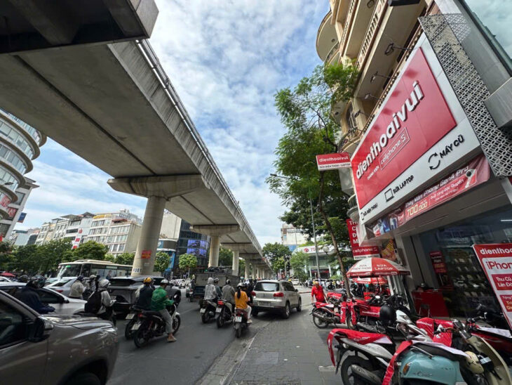 GIẢM SÂU 4 TỶ – CHỦ THIỆN CHÍ – MẶT PHỐ CẦU GIẤY – 2 MẶT TIỀN – SỔ VUÔNG ĐÉT.