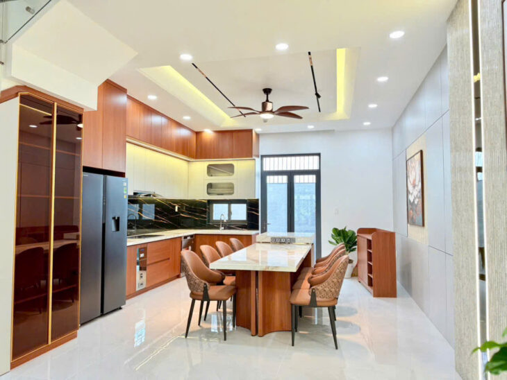 BÁN NHÀ MỚI 3 TẦNG THIẾT KẾ SANG TRỌNG FULL NỘI THẤT KĐT MỸ GIA GÓI 3, NHA TRANG.