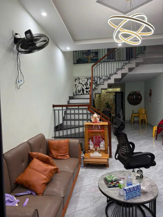 CẦN BÁN NHÀ 2 TẦNG KIÊN CỐ – HẺM Ô TÔ ĐƯỜNG 2/9 – TRUNG TÂM HẢI CHÂU