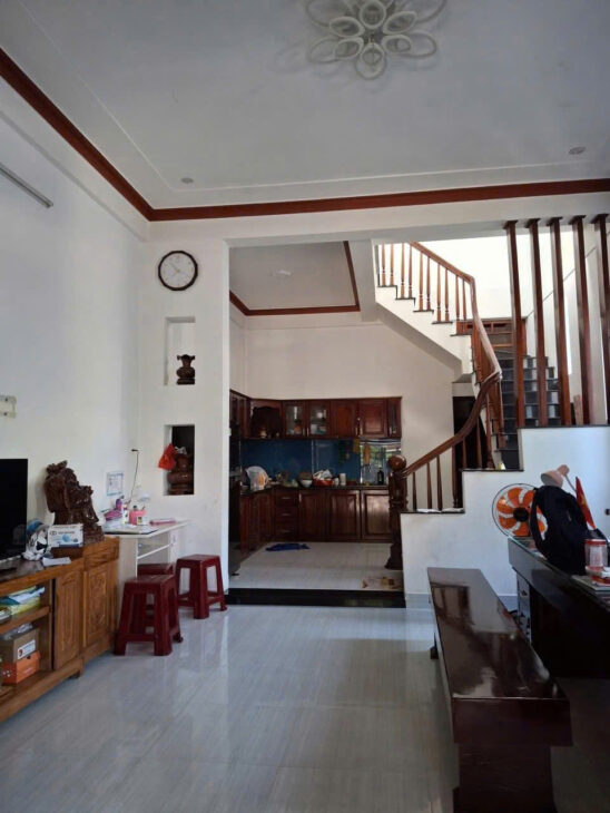 🏠 CHO THUÊ NHÀ 2 TẦNG MẶT TIỀN LÊ NGÔ CÁT – P. THỦY XUÂN