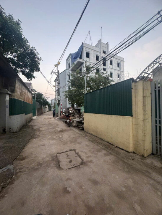BÁN 50m ĐẤT ĐẸP – XUÂN KHÔI, CỰ KHỐI, LONG BIÊN Ô TÔ ĐỖ CỬA