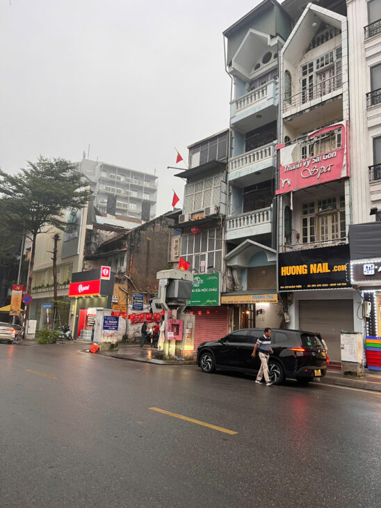 EM HOA CHÍNH CHỦ CẦN B.Á.N GẤP NHÀ TRUNG TÂM ĐỐNG ĐA – 8,9 TỶ ,VỊ TRÍ VÀNG, 2 MẶT NGÕ, ĐANG CHO