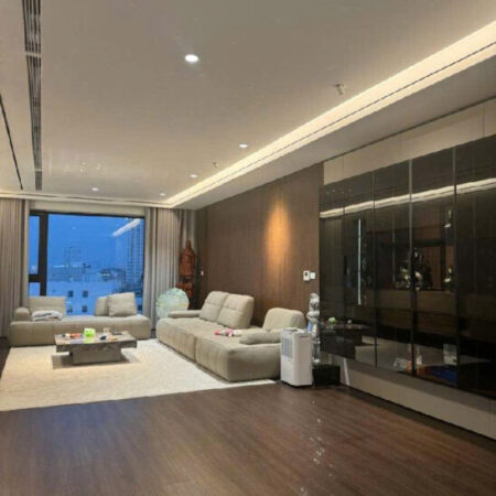 Bán nhà tuyệt đẹp phố Nguyễn Thái Học, Điện Biên Phủ, Ba Đình DT 70m2, MT 7m, ở và KD homestay tố