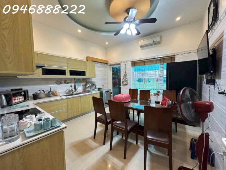 Nhà mặt đường Đào Nhuận , Lê Chân vị trí cực đẹp kinh doanh buôn bán tốt