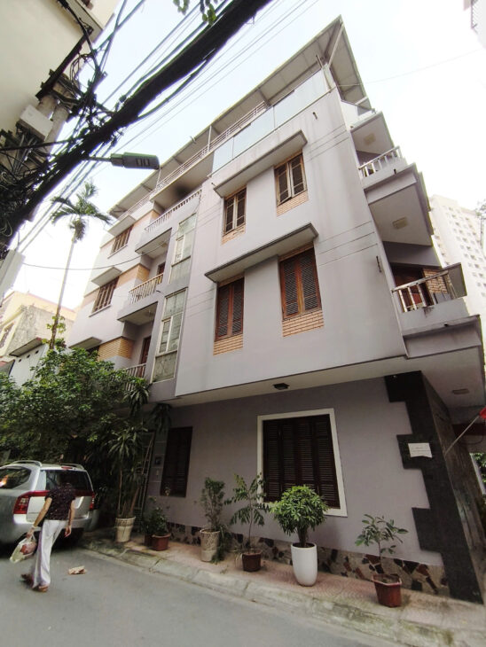 Siêu hiếm, bán nhà Kim Mã thang máy 6 tầng, ô tô đỗ cửa, giá 20 tỷ