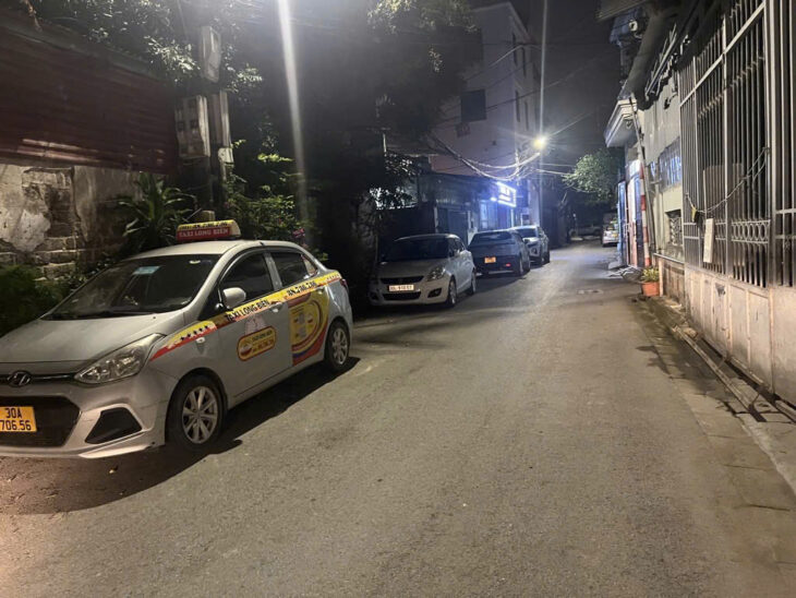 Bán nhà cấp 4 Đức Giang, Mặt ngõ ô tô thông, Sân rộng để được ô tô . tiện ích ngập tràn. Gía chỉ