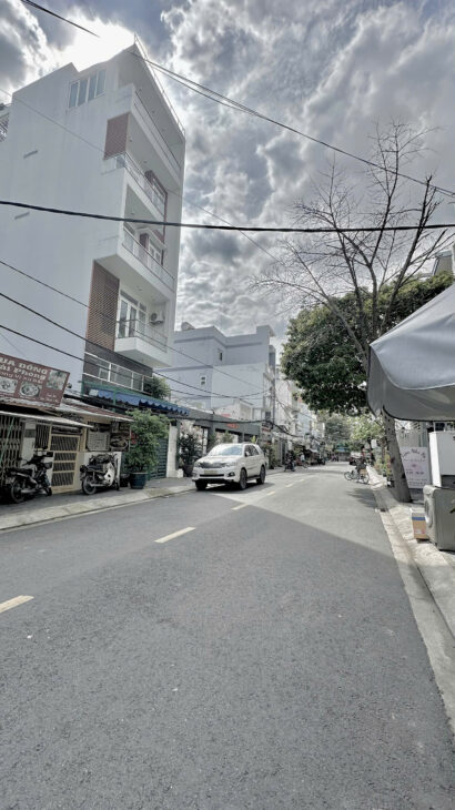 Bán nhà 2 tầng MT đường số Khu Tân Quy, Q7, 40m giá hơn 9tỷ