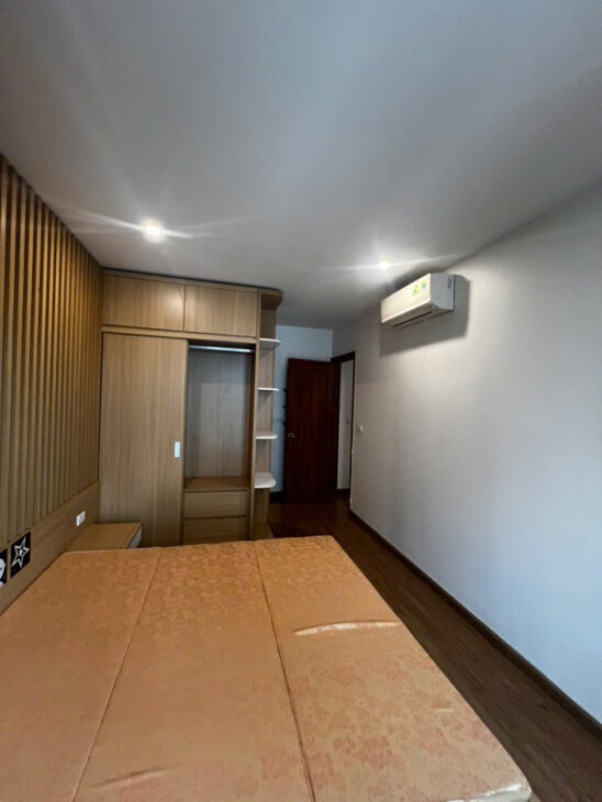 19.11.25.3 bán căn hộ Emerald CT8 Mỹ Đình, 2 ngủ 2 WC, 80m2, full đồ nội thất, ngắm pháo hoa SVĐ Mỹ