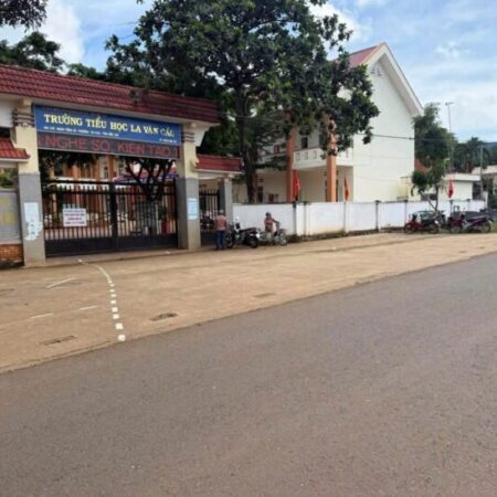 ĐẤT ĐẸP – GIÁ TỐT – Chính Chủ Cần Bán Nhanh Lô Mặt Tiền Y Wang, Eakao, Buôn Ma Thuột, Đắk Lắk