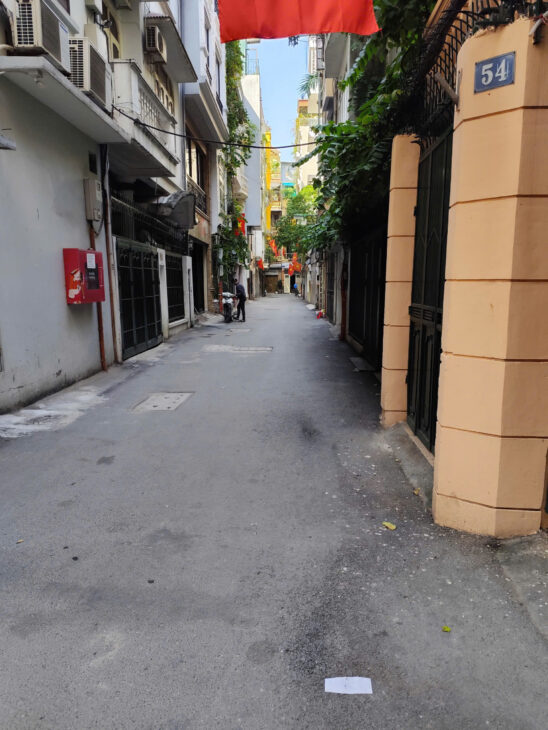 Bán nhà Thịnh Hào 1_ ô tô vào nhà_55m_ giá 16 tỷ