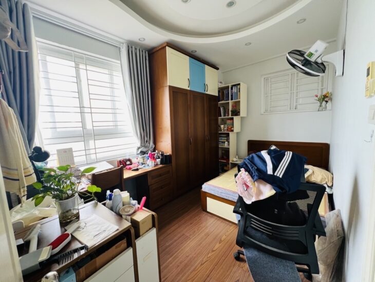 CHUNG CƯ 335 CẦU GIẤY DT 125M 3 NGỦ 2 BAN CÔNG,NHÀ ĐẸP GIA CHỈ 9,2 TỶ-73 TR/M2