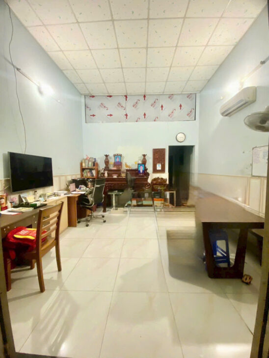 BÁN NHÀ SHR 4,2X14M TRUNG MỸ TÂY Q12 HẺM XE HƠI GẦN TÂN BÌNH CHỈ 3,3 TỶ TL