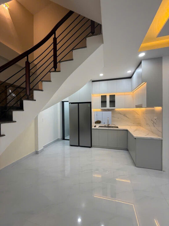 NHÀ GÓC 2 MẶT HẺM 6M XE HƠI QUAY ĐẦU – 9 ty 6