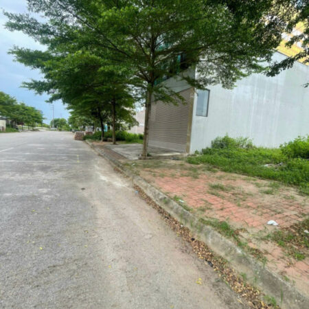 SIÊU PHẨM TRUNG TÂM VAI RÉO – PHÚ CÁT – HOÀ LẠC DÀNH CHO BÁC NÀO ĐANG TÌM LÔ ĐẸP ĐỂ Ở HOẶC ĐẦU TƯ