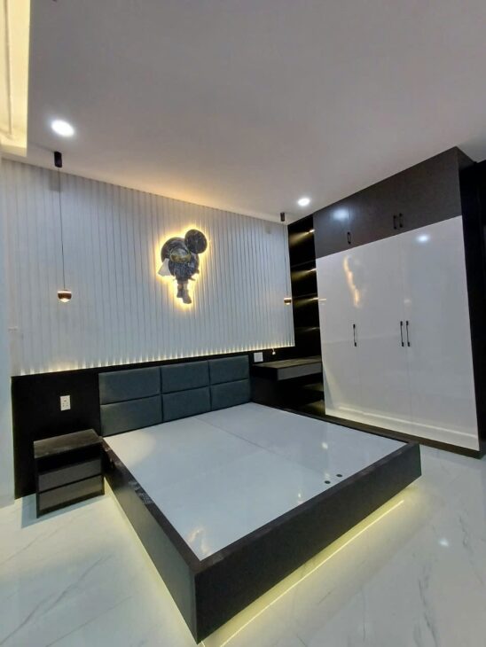 Bán rất gấp Mặt Tiền CXBH Quận 10, DT:4.5×15, T+5L Gái 18.5 tỷ TL