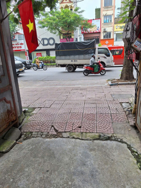 Chính chủ cần cho thuê nhà 4 tầng mặt tiền 233A Nguyễn văn cừ, Phường Bồ Đề, Quận Long Biên, Hà Nội