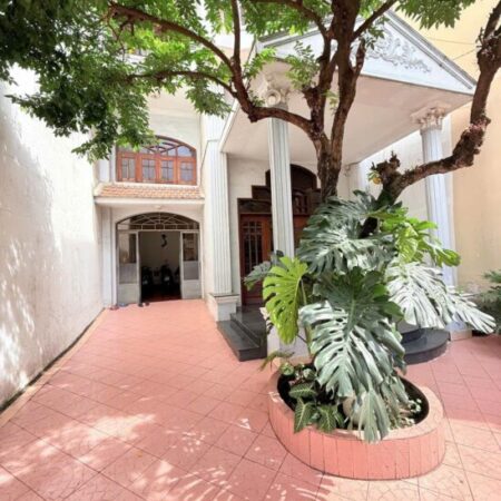 BÁN ĐẤT TẶNG LUÔN CĂN BIỆT THỰ KIỂU PHÁP GẦN SÂN BAY CẠNH MẶT TIỀN VÀ CÔNG VIÊN HOÀNG VĂN THỤ,